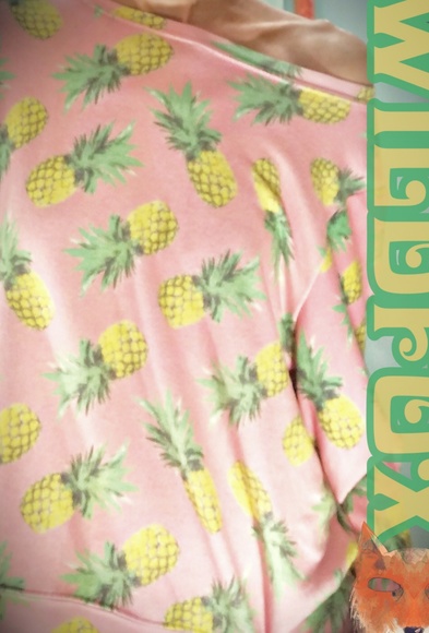 Pineapple Par-tay!!! - Picture 5 of 6